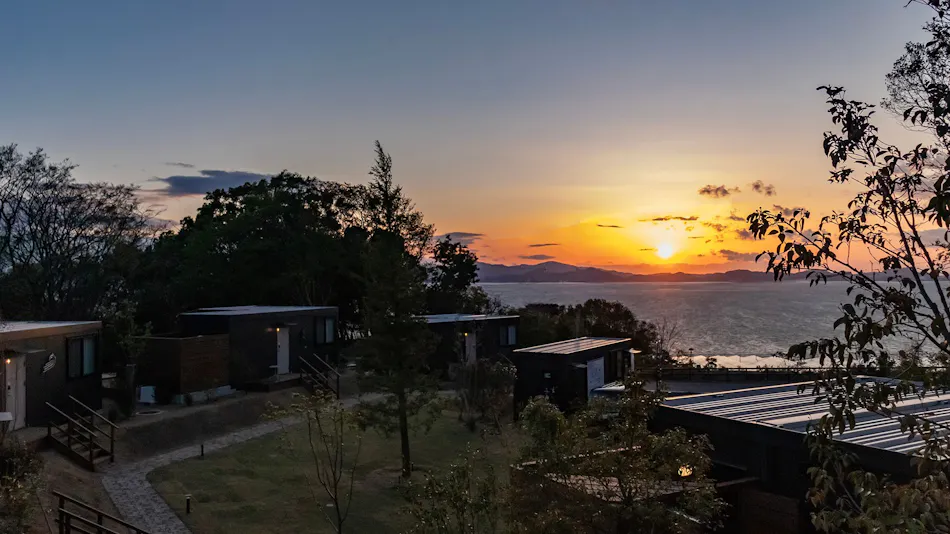 amarancia cottage hugging nature house