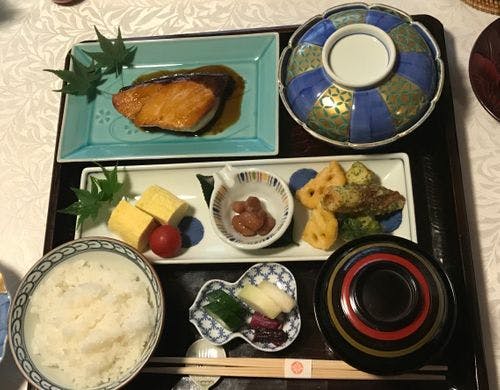 朝食