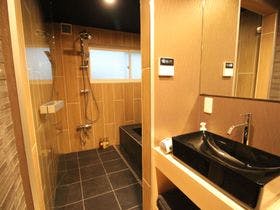 ホスタ東寺　燦