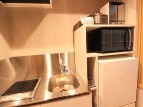 ホスタ東寺　燦