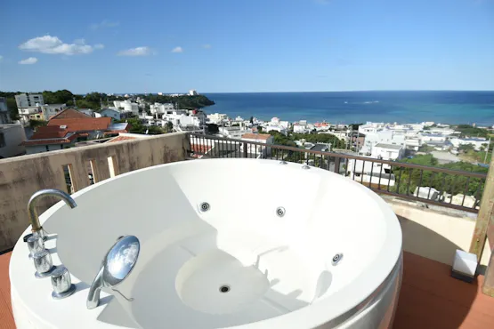 【005Room】屋上サウナ・ジャグジー付