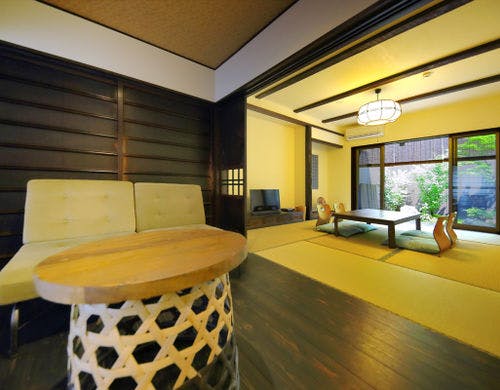 「青空」をイメージした浴室