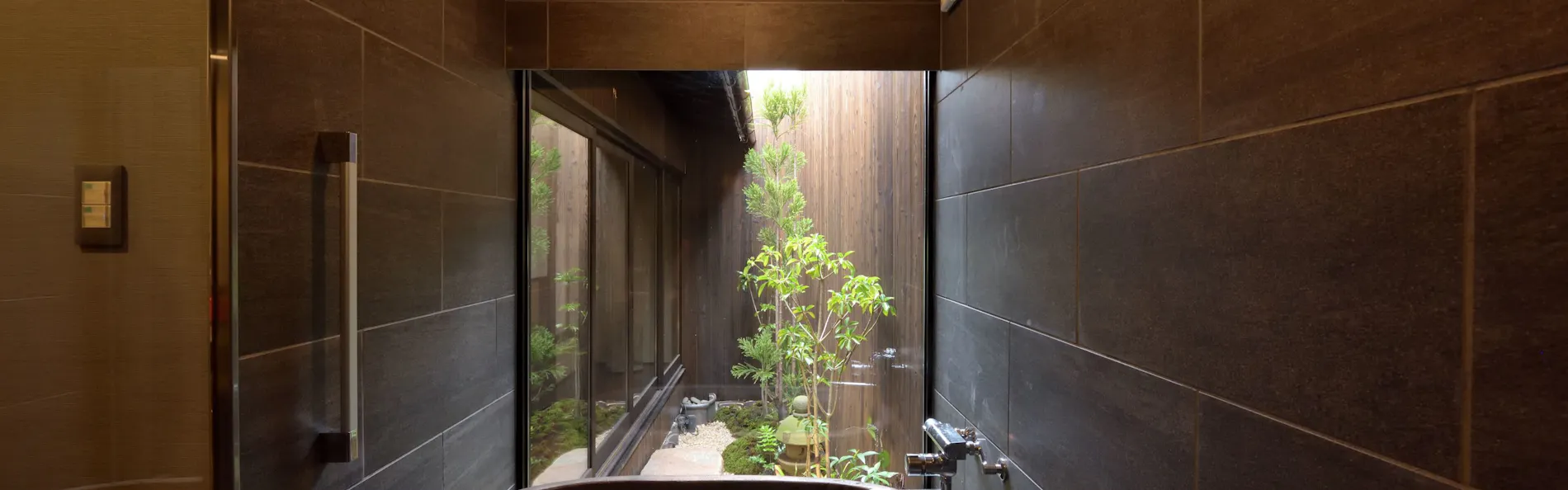 稲荷凰庵