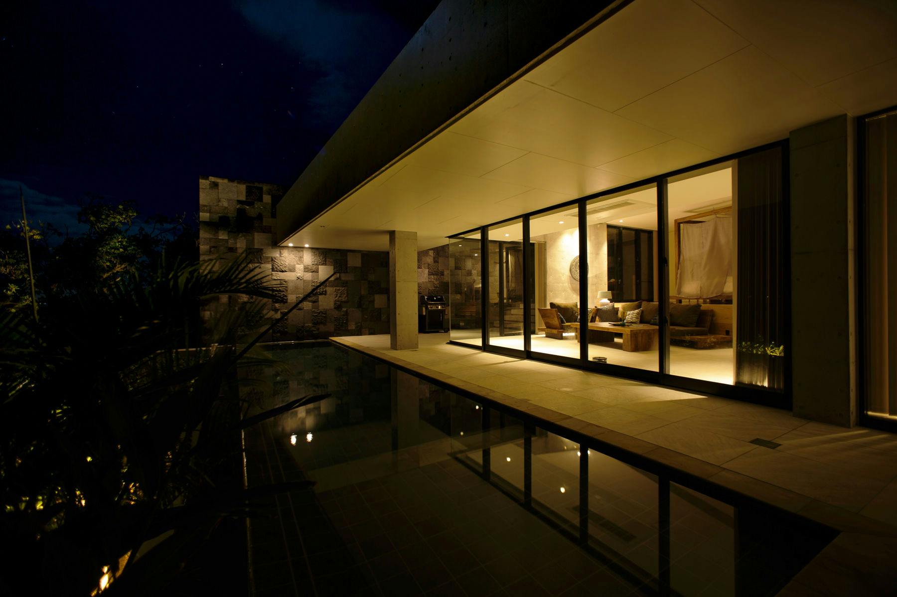 LECEB SESOKO VILLA ヒルズ