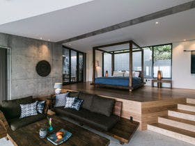 LECEB SESOKO VILLA ヒルズ