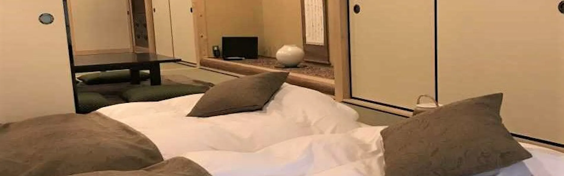 ならまち町家宿となり