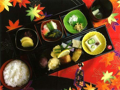 【和朝食付き】坪庭の見える寝室 一日一組限定