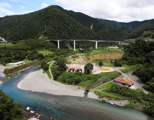 渓流ヴィラITSUKI全景