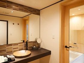 �y���s�{:�_���E���R�E�k������Ӂz�� �k��� ��