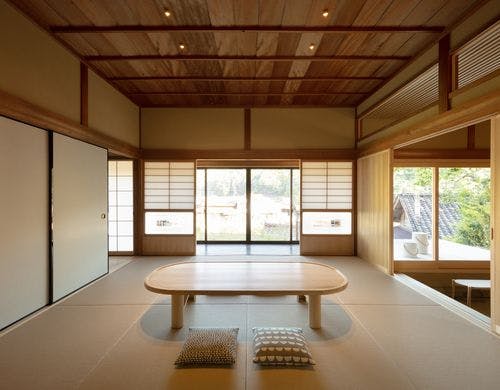 居間