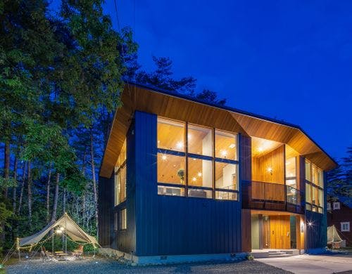 「Jade Chalet」×「SNOW PEAK」