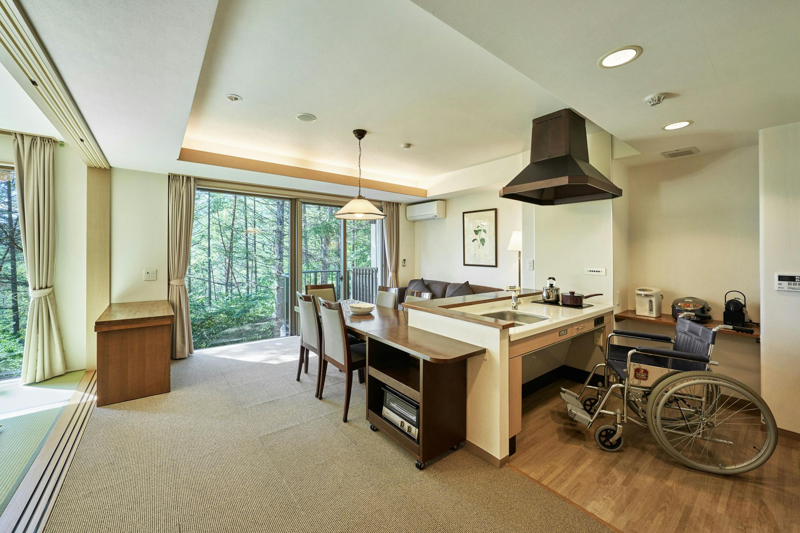 【東急バケーションズ蓼科】ユニバーサルルーム(最大6名・70平米)