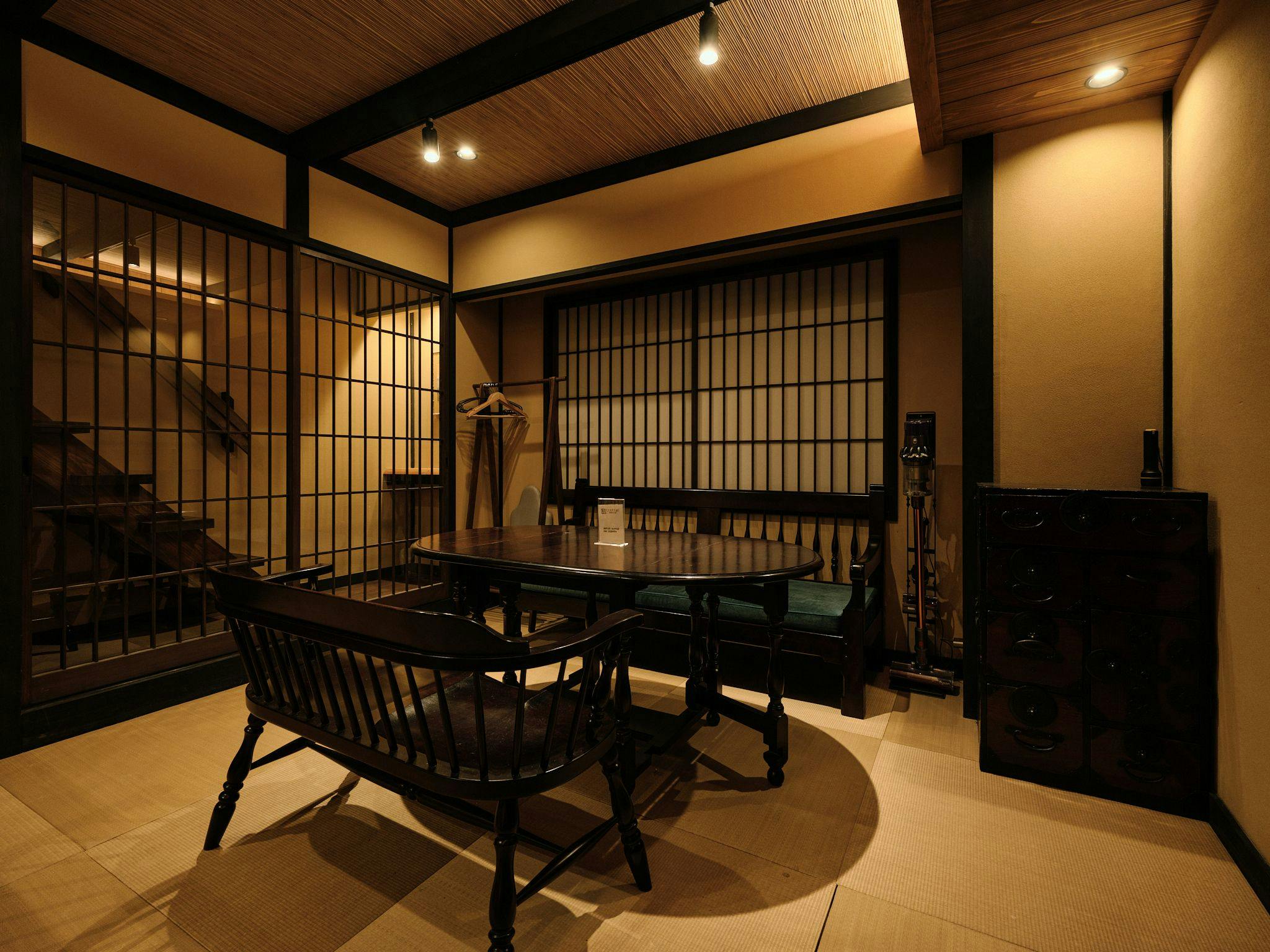 居間