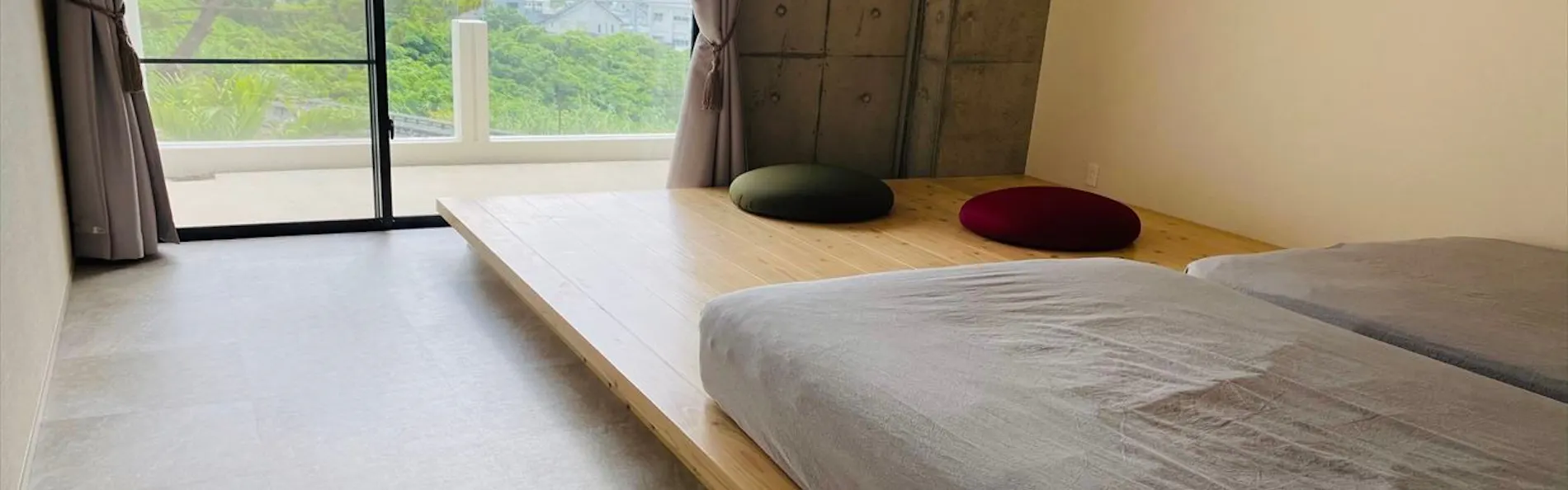 CONDOMINIUM 紅-BIN-
