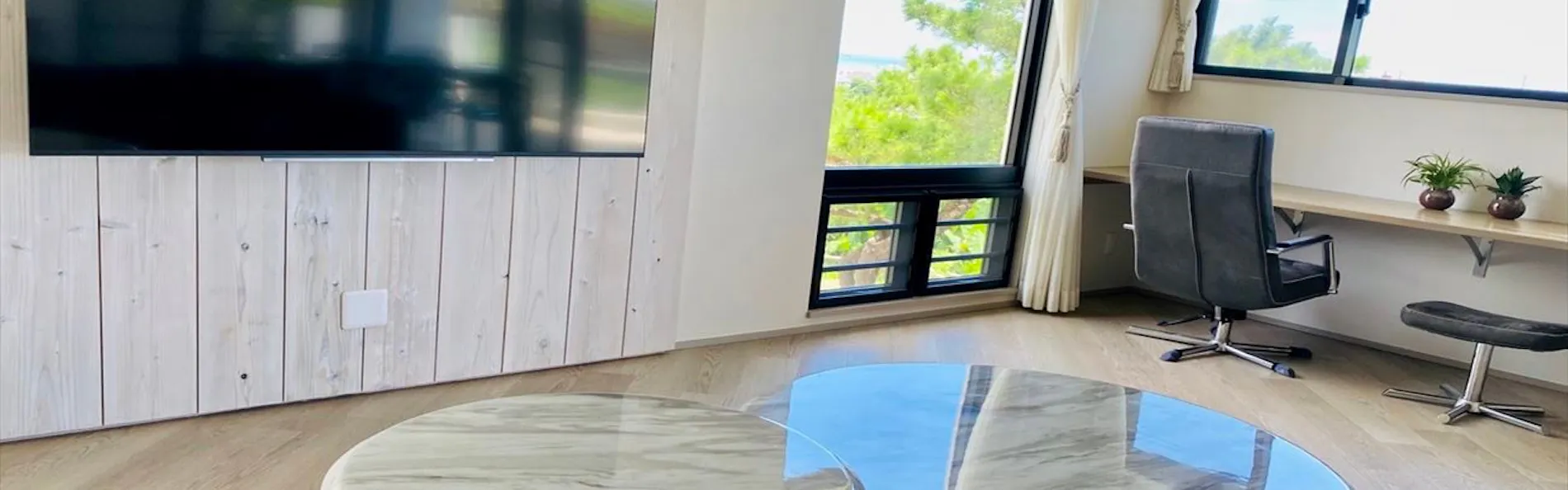 CONDOMINIUM 紅-BIN-