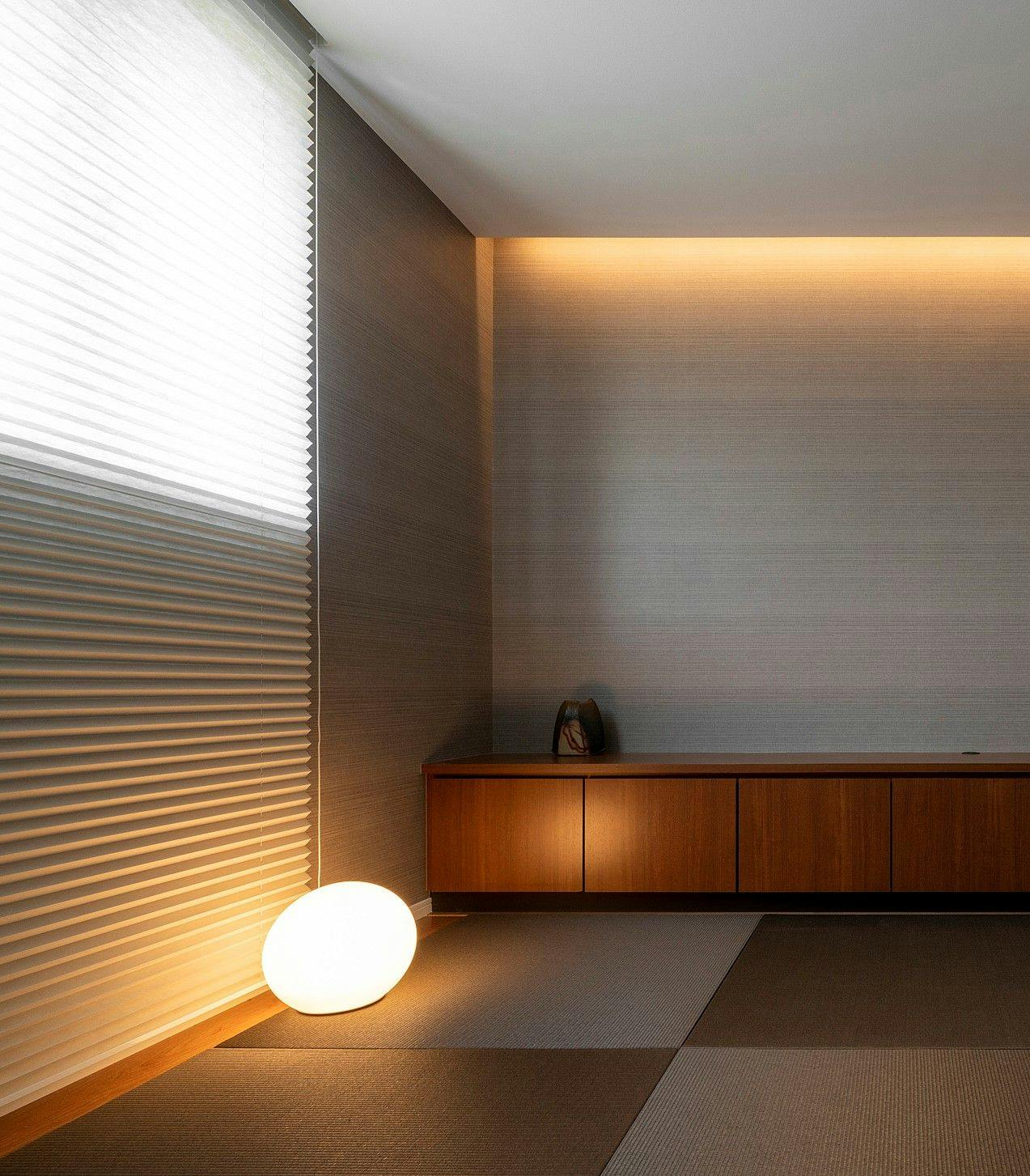 シックで寛げる畳のお部屋