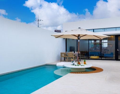 プライベートプール