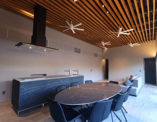 【ＯＬＩＬＩ】