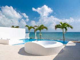 【沖縄県宮古島の貸し別荘・コテージ・ヴィラ・コンドミニアム】Ronsard Resort IRABU