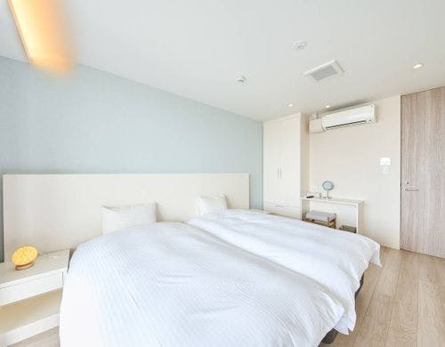 寝室1：シングルベッド2台