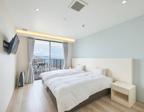 寝室1：シングルベッド2台