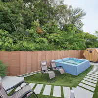 ซาวน่า: พื้นที่พักผ่อนกลางแจ้ง・อ่างน้ำเย็น