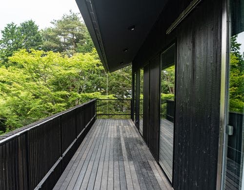 強羅の山岳を眺めることができるテラス