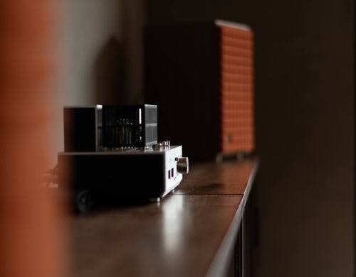 ラックスマンの真空管アンプとJBLのスピーカー