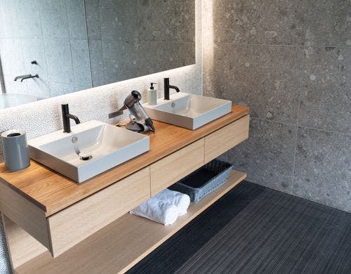 自然光を再現した洗面台