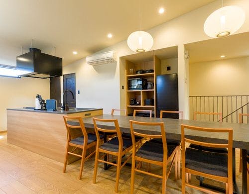 【B棟】リビング／プロジェクター（一例）