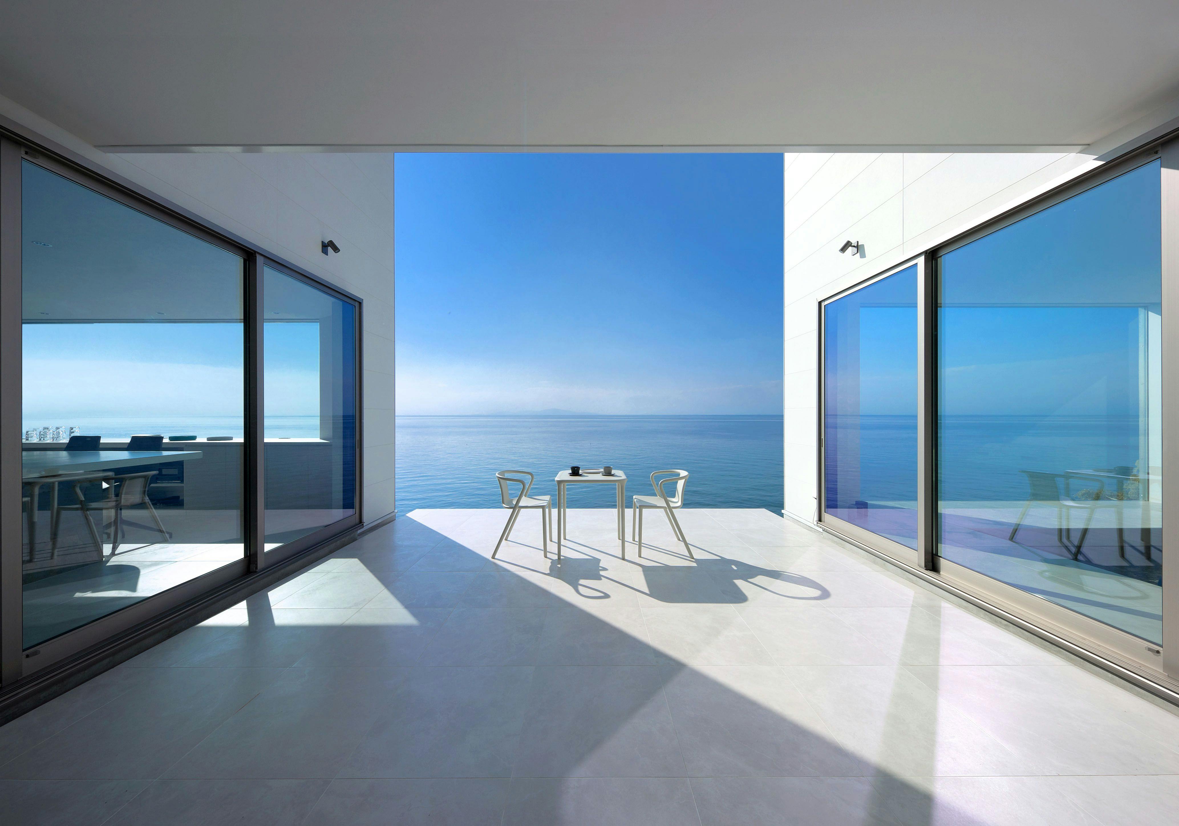 12867478.jpg?auto=compress,