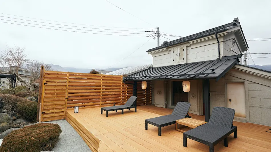 KURA YARD