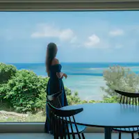 ทะเลจีนตะวันออกที่มีการไล่เฉดสีฟ้าอย่างสวยงาม