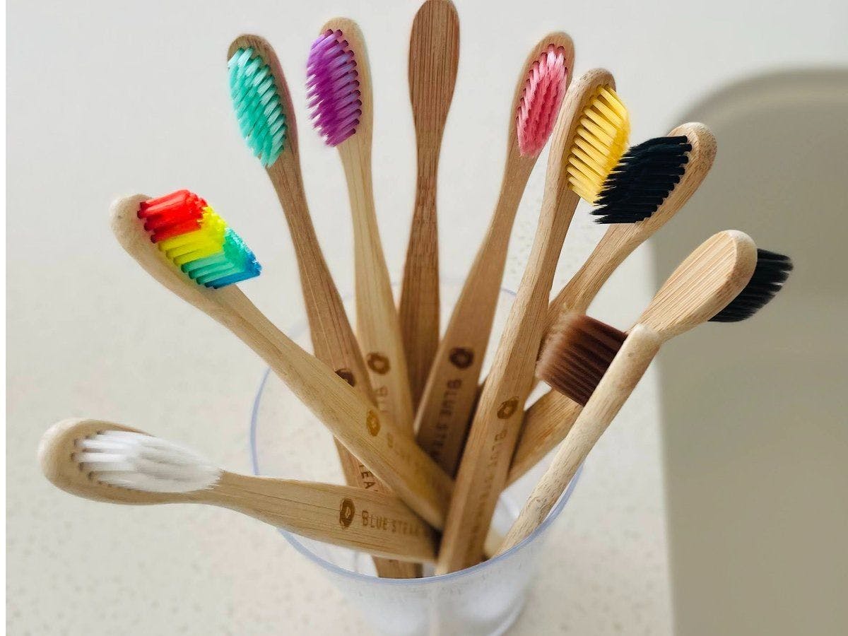 【สิ่งอำนวยความสะดวก】แปรงสีฟันไม้ไผ่แบบดั้งเดิม