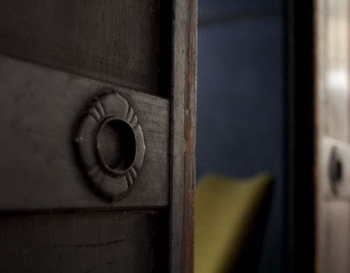 もともとあった建具も再利用している