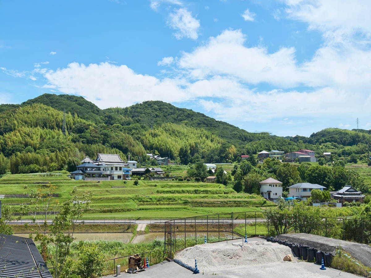 Pemandangan dari balkon