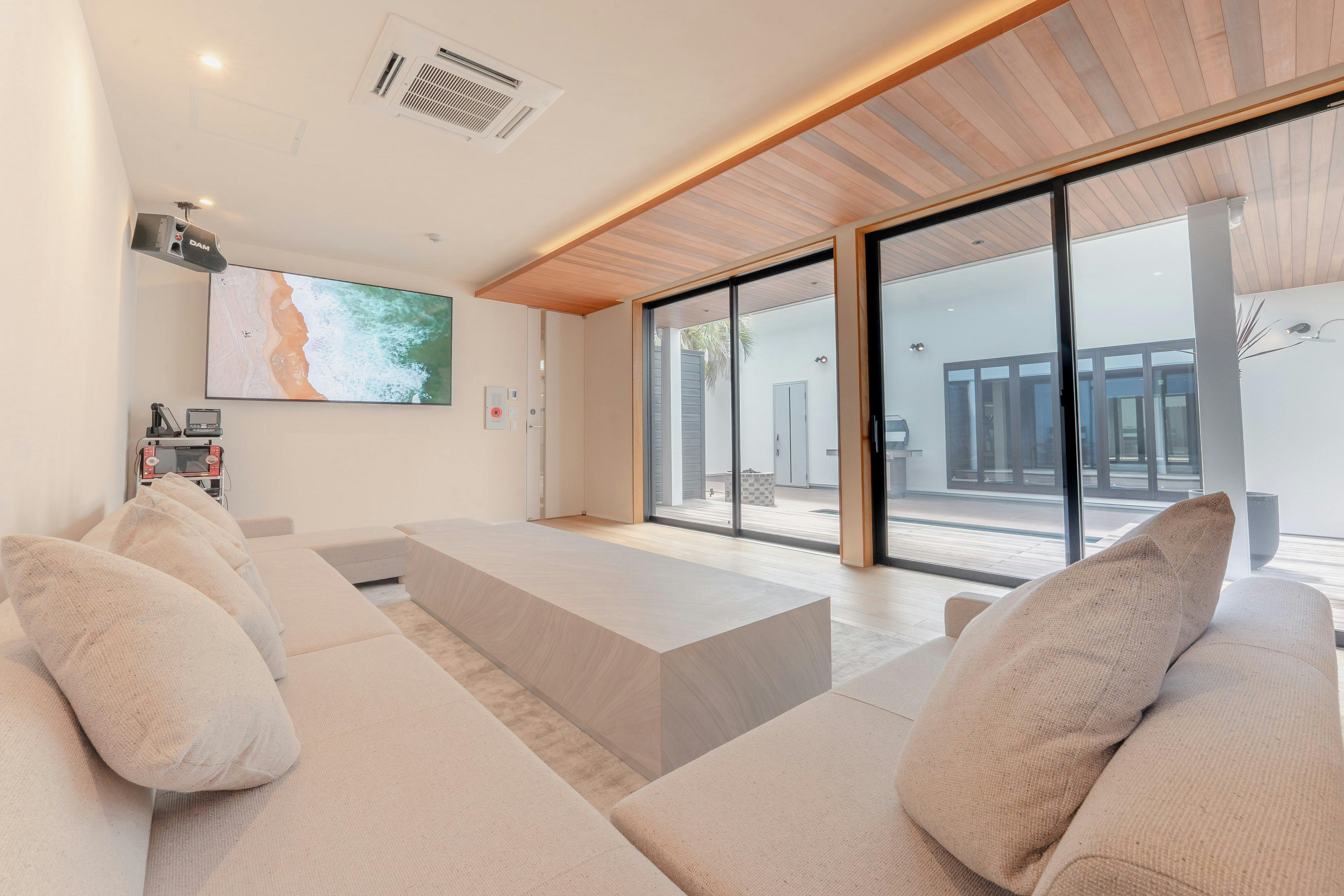 THE Ocean’s Villa Ichinomiya