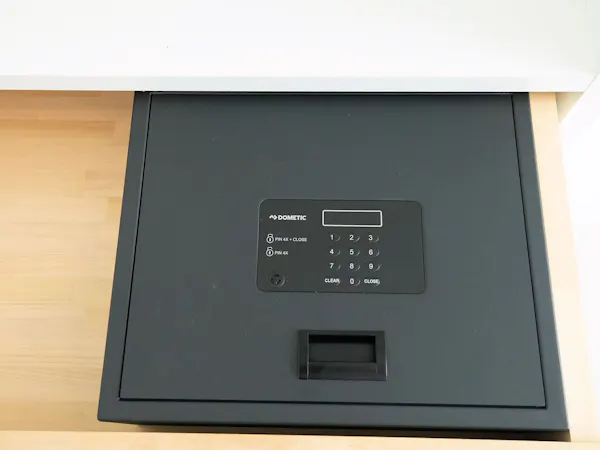 セーフティーボックス