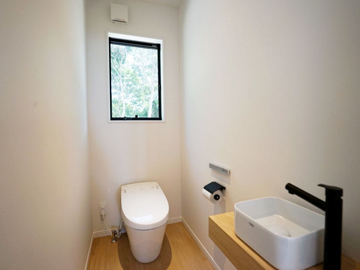 洗浄機付きトイレ