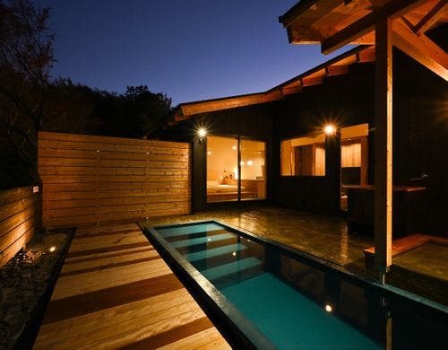 Spa Terrace（night)