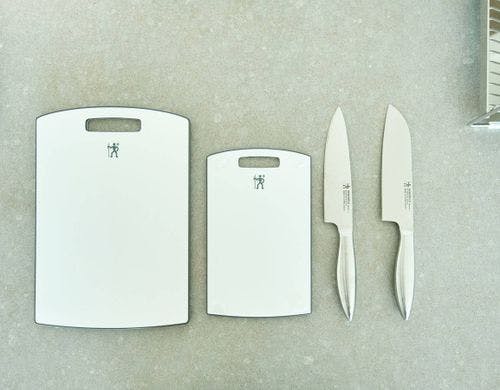 キッチン備品：まな板・包丁