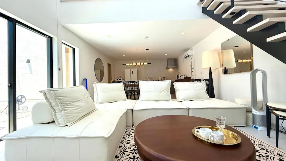 Sunshine Pool Villa 2