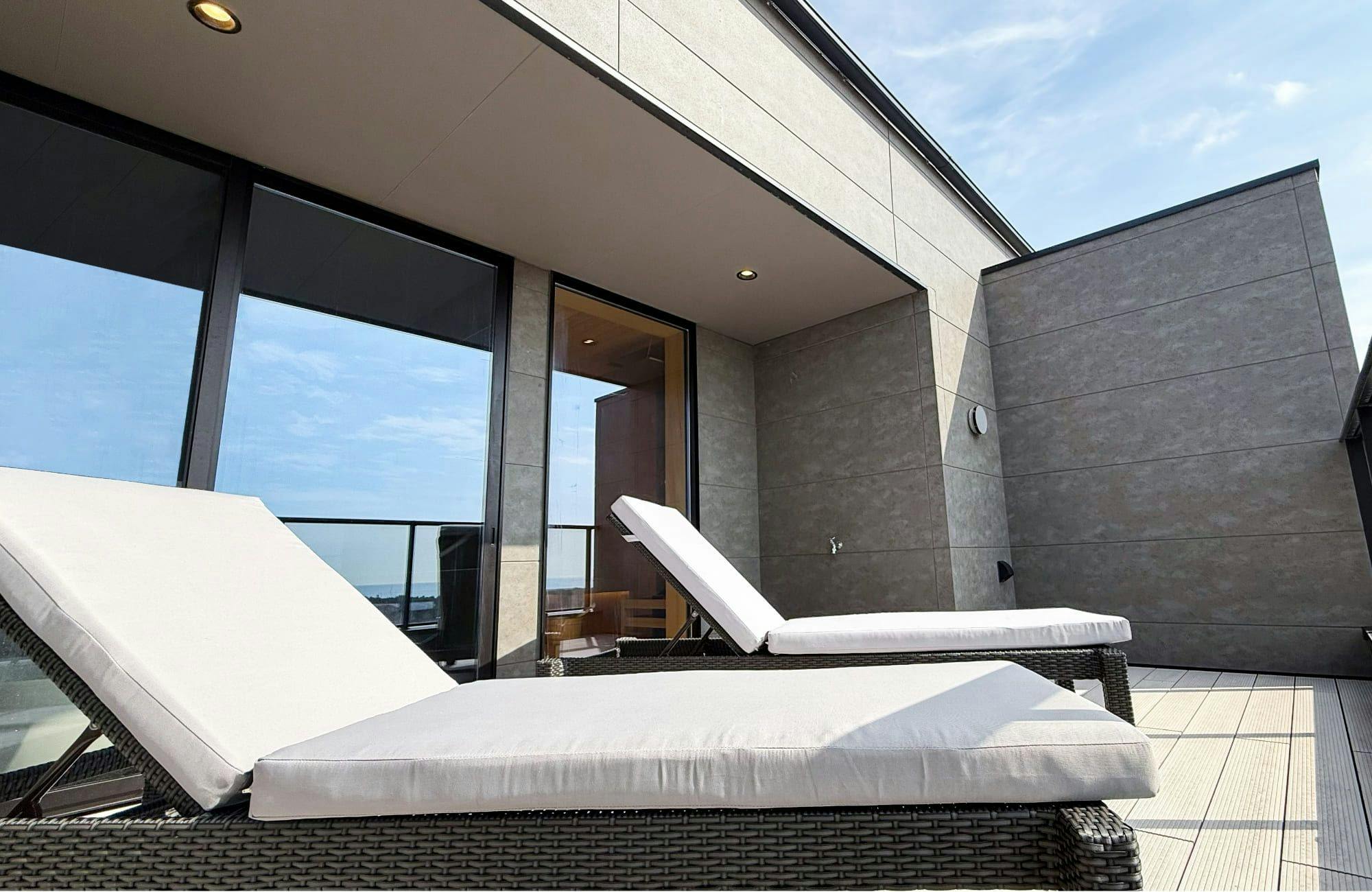 CIN GARDEN TERRACE