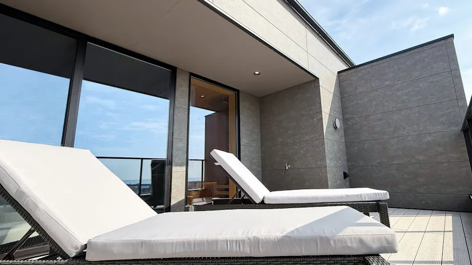 CIN GARDEN TERRACE