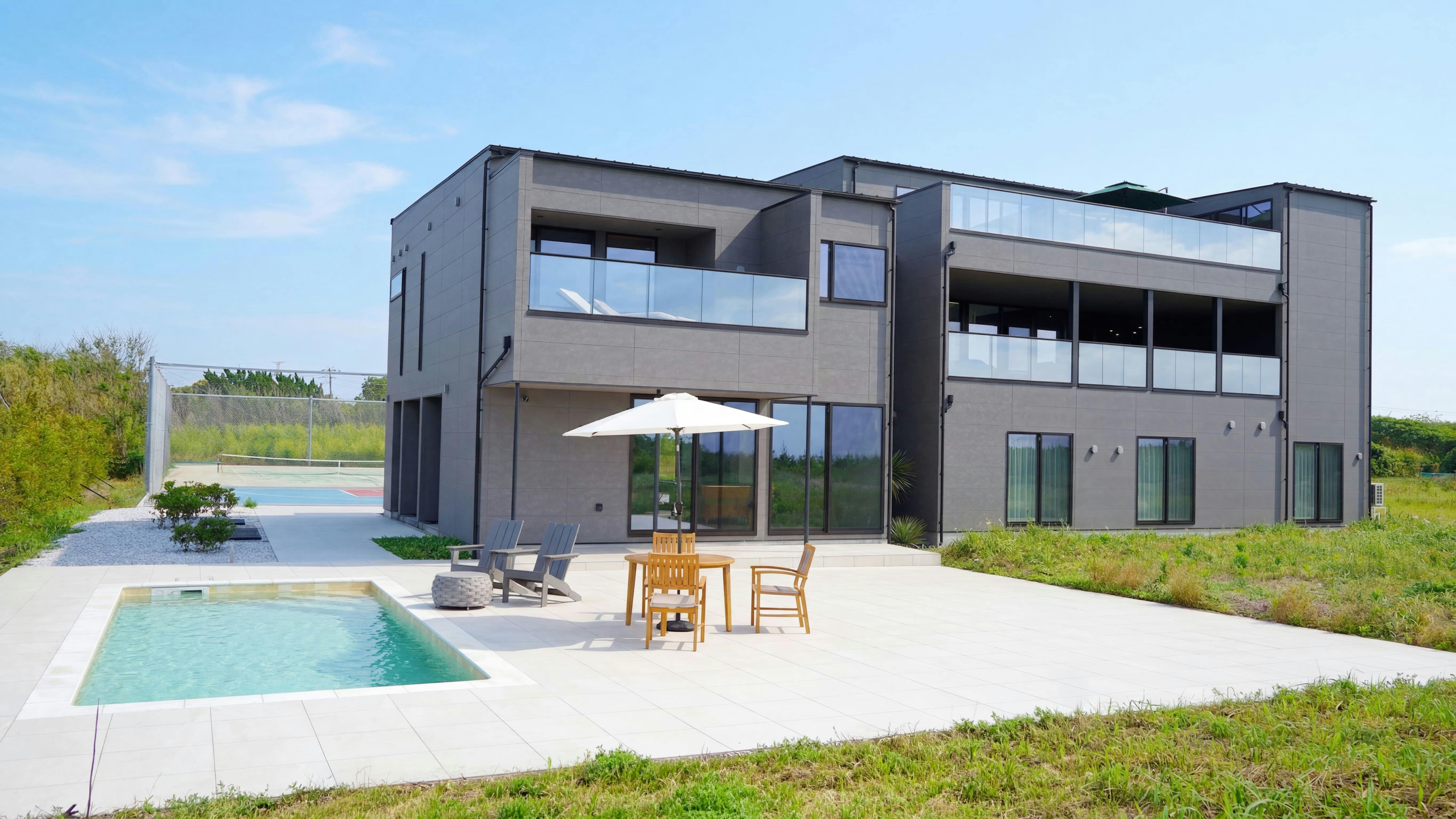 CIN GARDEN TERRACE