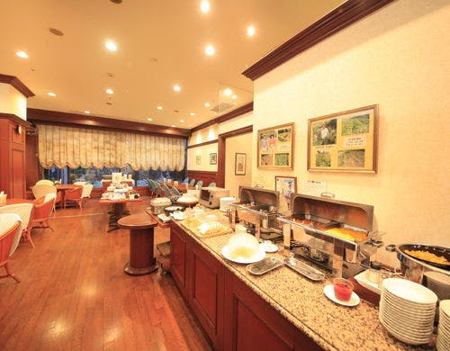 レストラン「マリナホリディ」