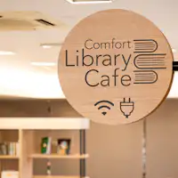 【ห้องสมุดคาเฟ่】เปิด: 10:00~24:00