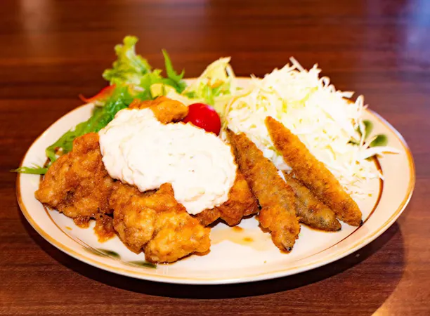 宮崎名物チキン南蛮ときびなごのフライ