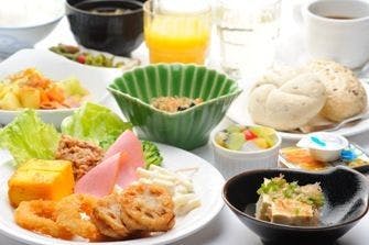 【朝はのんびり】レイトチェックアウトプラン～バイキング朝食付き・Wi-Fi利用可能～