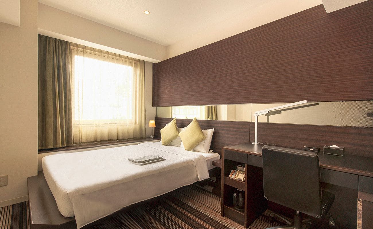 【客室】スーペリアルームダブル（20平米）